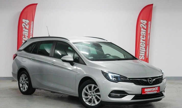 Opel Astra cena 43900 przebieg: 150000, rok produkcji 2020 z Rzepin małe 781